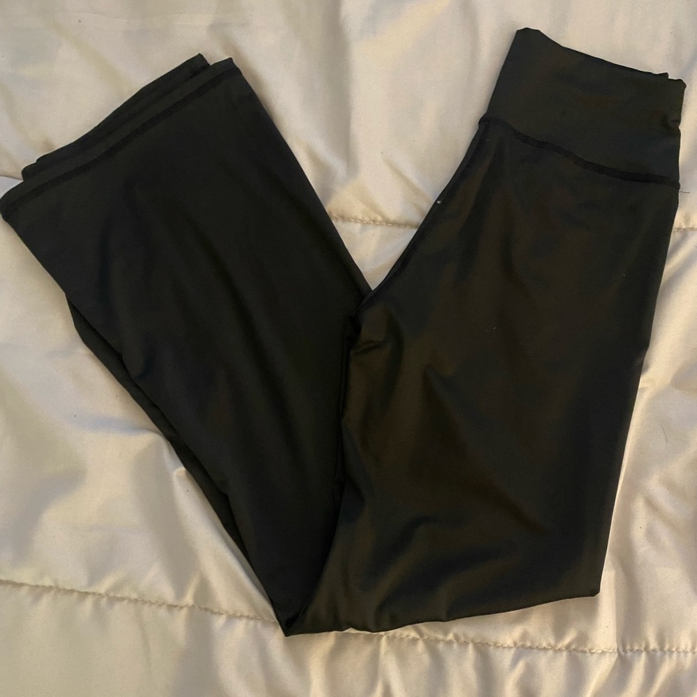 yoga pants